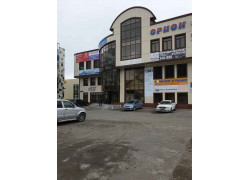 Новостройки Петербурга и Москвы