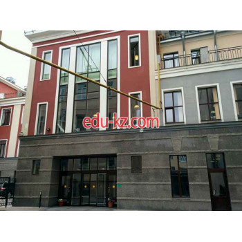 Петровский Двор